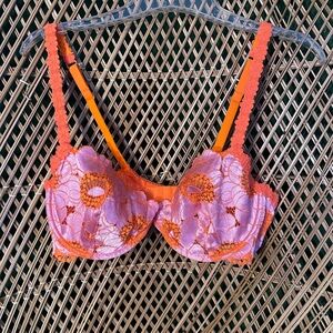 Savage x Fenty Lace Underwire Bra in Orange and Pink